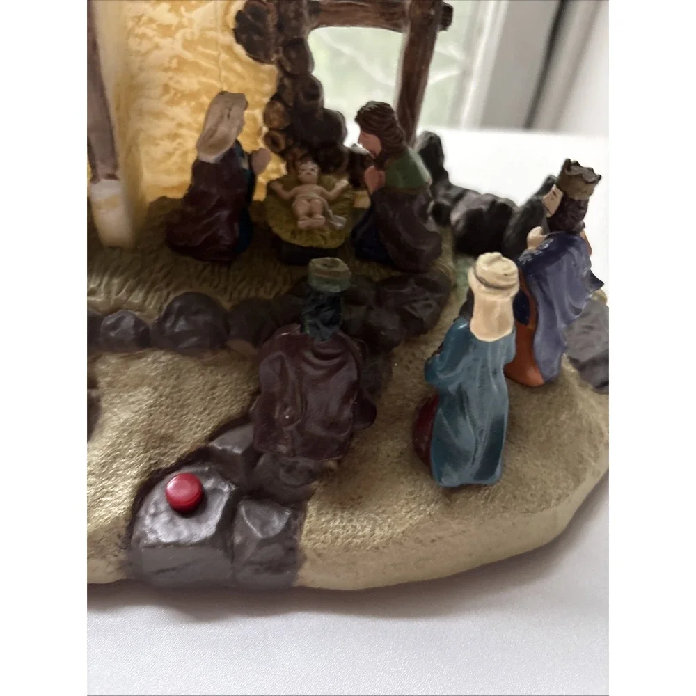 Gemmy Nativity Scene LIghts-Up Musically Narrated Birth of Jesus Christmas WORKS